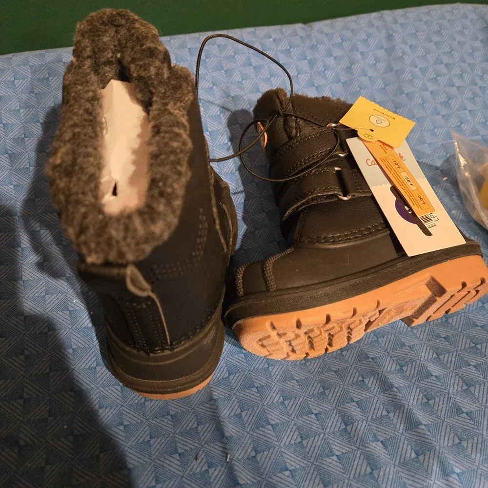 Cat & Jack Black Snow Boots Size 6T Faux Fur